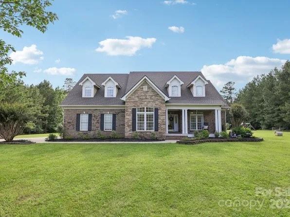 2018 Whiskery Ct, York, SC 29745
