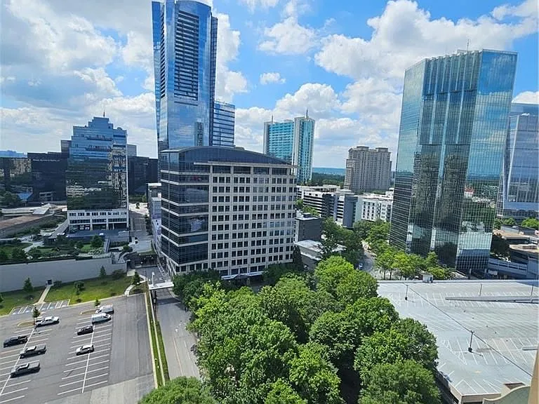 3334 Peachtree Rd #1714 — Photo 19