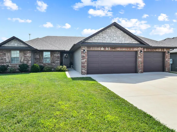 552 Woodland Hills Avenue, Rogersville, MO 65742