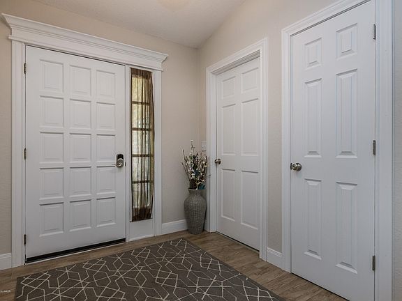 3rd image of 7833 Cervin Dr