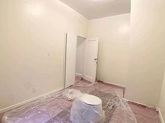 4th image of 259 Parkside Ave #A1