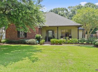 6233 Riverine Dr, Baton Rouge, LA 70820