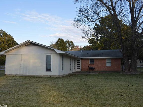 2nd image of 108 Wellenberger Cir