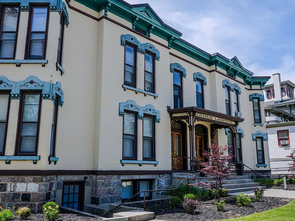 Lafayette Apartment Homes
