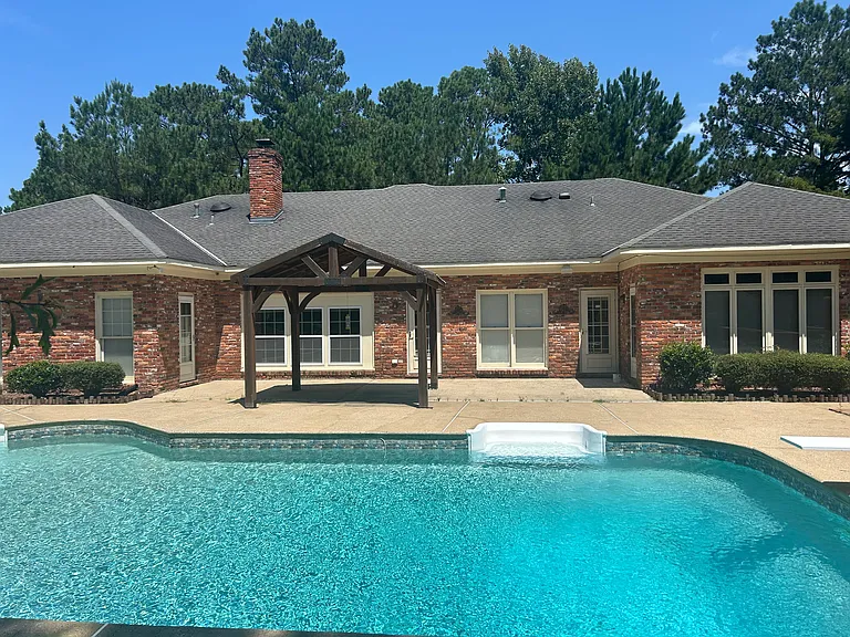 1474 Millington Rd — Photo 3
