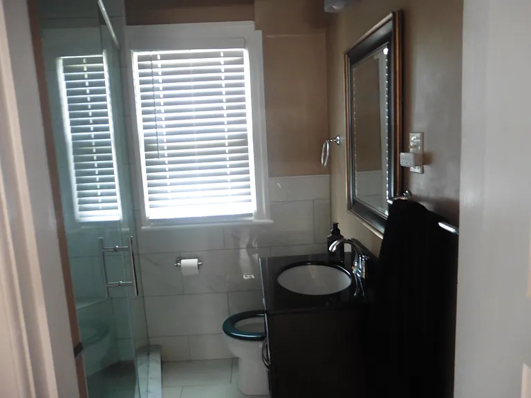 319 Crompton Rd — Photo 17