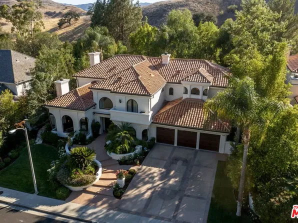 5209 Newcastle Ln, Calabasas, CA 91302