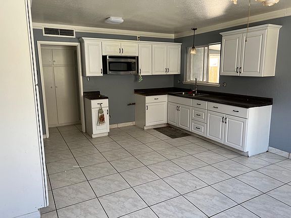 4th image of 1216 Roberta Ct