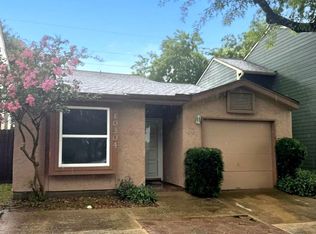 10304 Bridgeland Ln, Houston, TX 77041
