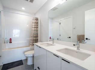 5486 199a St #321, Langley, BC V3A4T9