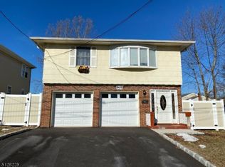 601 Sycamore St, Rahway, NJ 07065