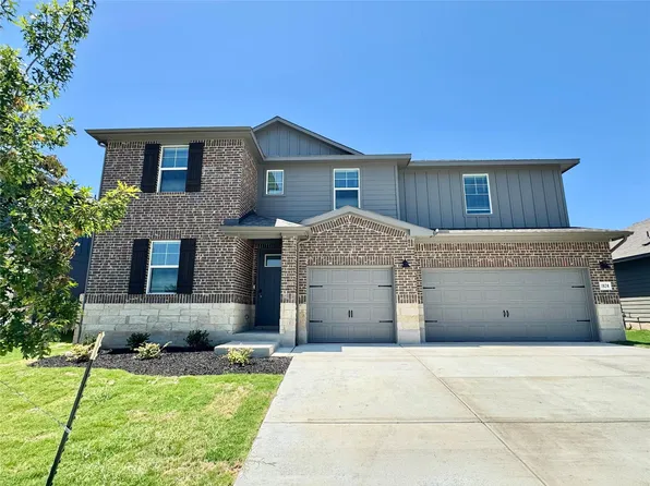 1824 S Main St, Kyle, TX 78640