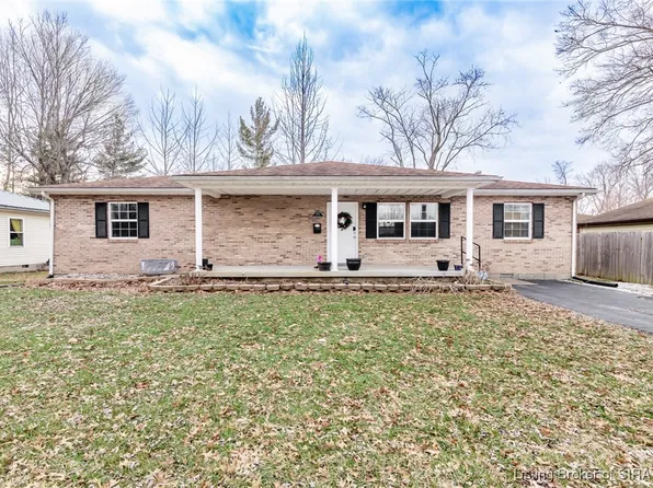 111 Rice Street, Austin, IN 47102