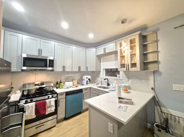 843 W Fingerboard Rd #2