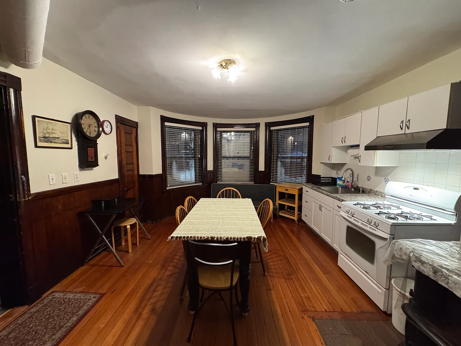 1 bed, 500 sqft, $3,200 — Photo 1