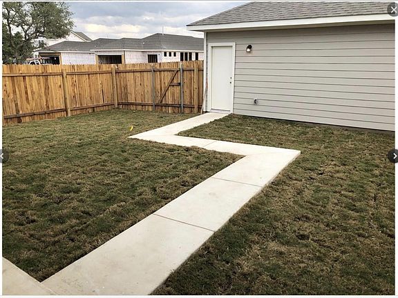 5th image of 2329 Pecan Island Dr