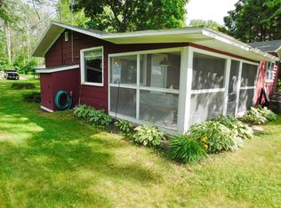 443 Beauty View Rd, Luxemburg, WI 54217