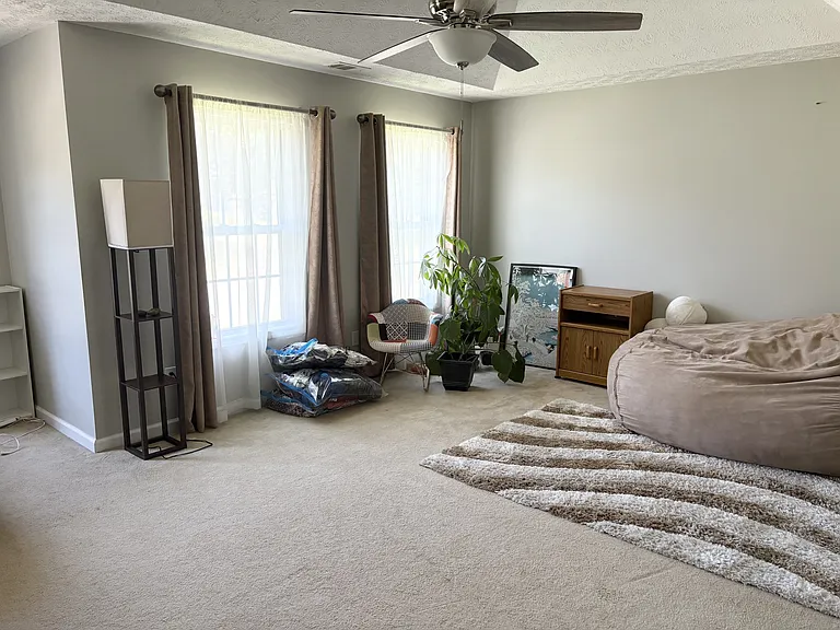 3051 Lexington Ave — Photo 7