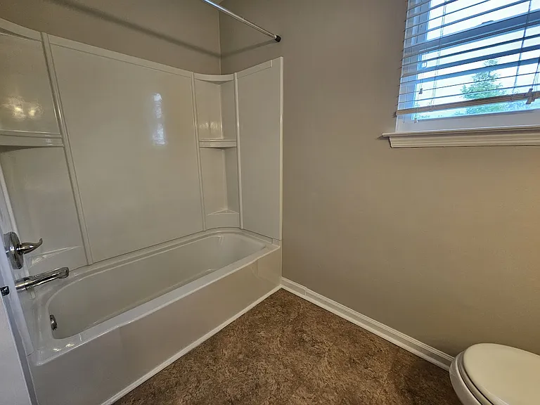2319 Hydas Ln — Photo 12