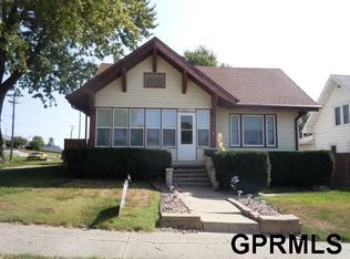 422 N 8th St, Missouri Valley, IA 51555