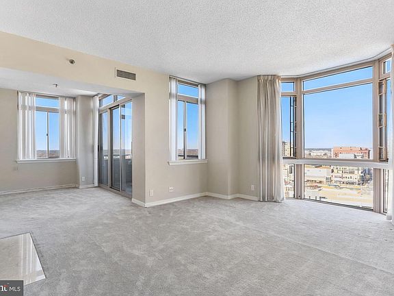 5th image of 5809 Nicholson Ln #Penthouse 1611