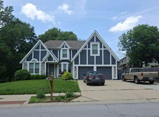 11302 S Penrose St, Olathe, KS 66061