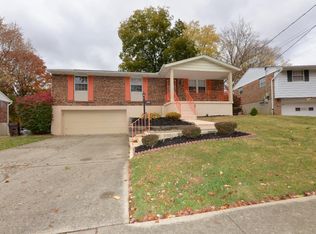 3266 Wheatcroft Dr, Cincinnati, OH 45239