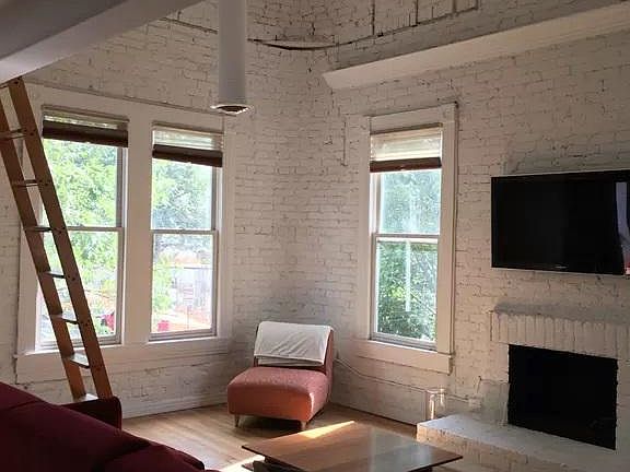 4th image of 1305 E 17th Ave