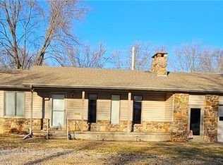 808 N Carbon Ter, Girard, KS 66743