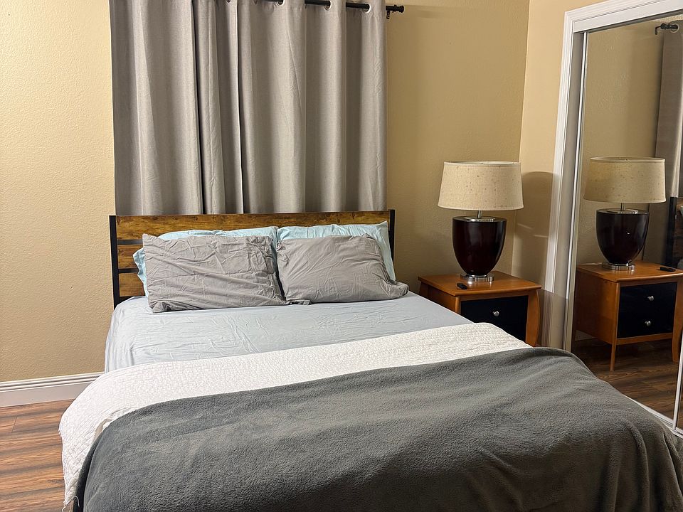 2nd image of 882 Silk Oak Ter