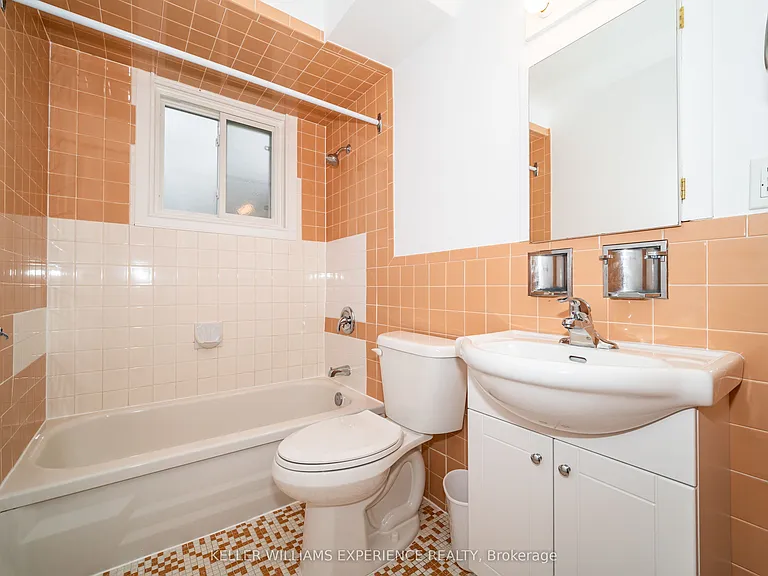 74 Sanford St #3 — Photo 27