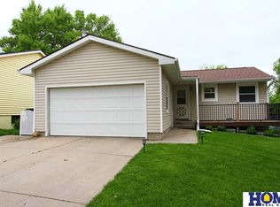 1236 Galloway Ave, Lincoln, NE 68512