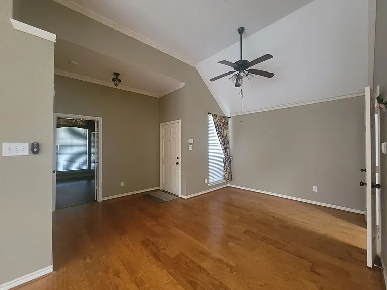 8432 Grand Canyon Dr — Photo 10
