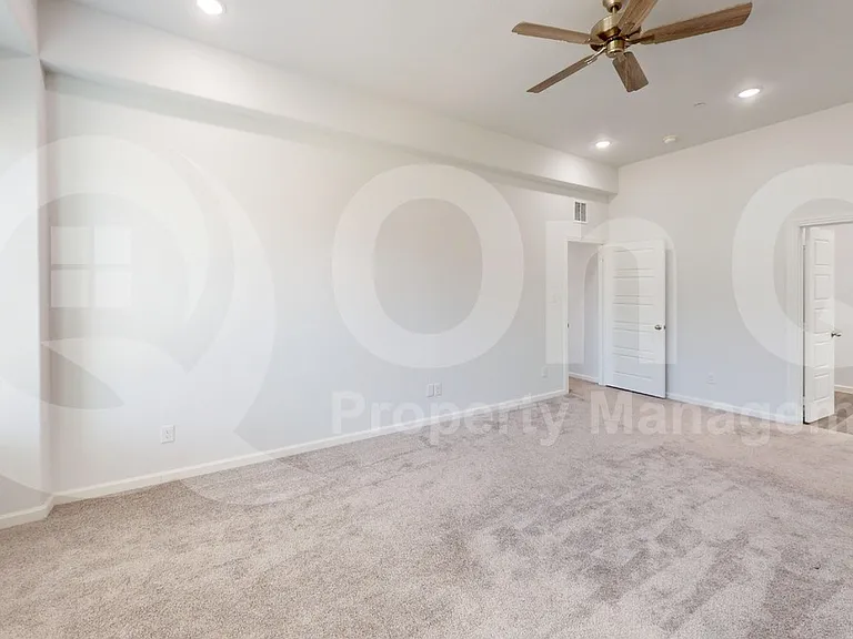 336 Buck Ridge Dr — Photo 15