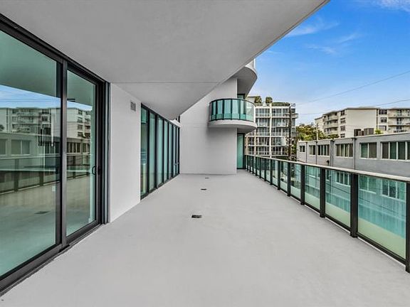 5th image of 9901 W Bay Harbor Dr #304