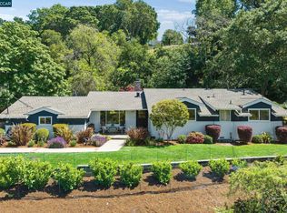 16 Lind Ct, Orinda, CA 94563