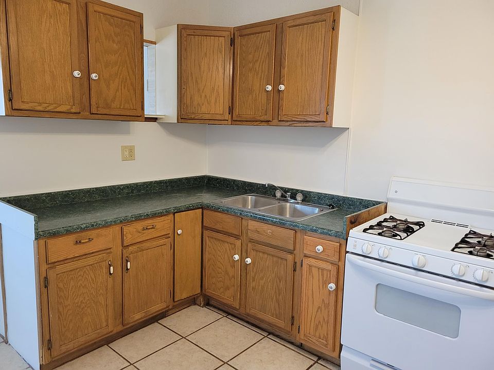 Kitchen equipped with stove