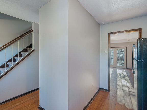 5th image of 354 Indian Hills Cir APT 4