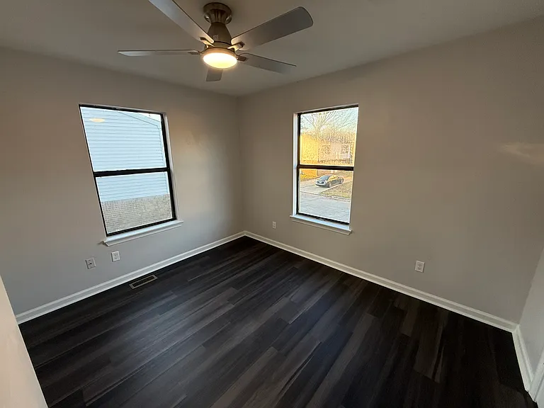 6209 Geneva Way #B — Photo 8