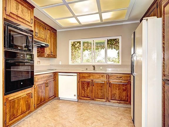 5th image of 3736 Mauney Ct