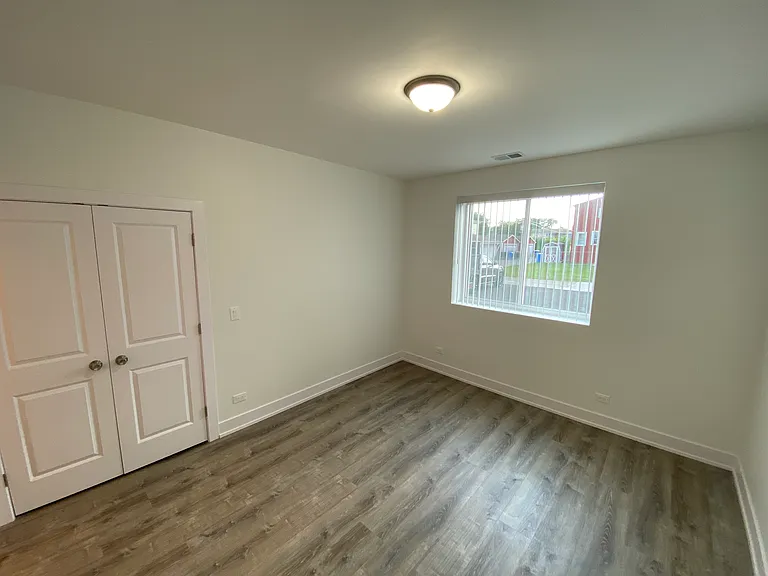 4418 N Austin Ave #101 — Photo 22