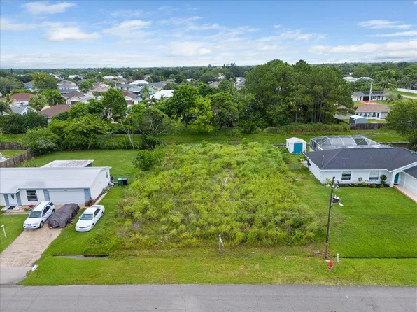 521 SW Duval Avenue, Port St Lucie, FL 34983