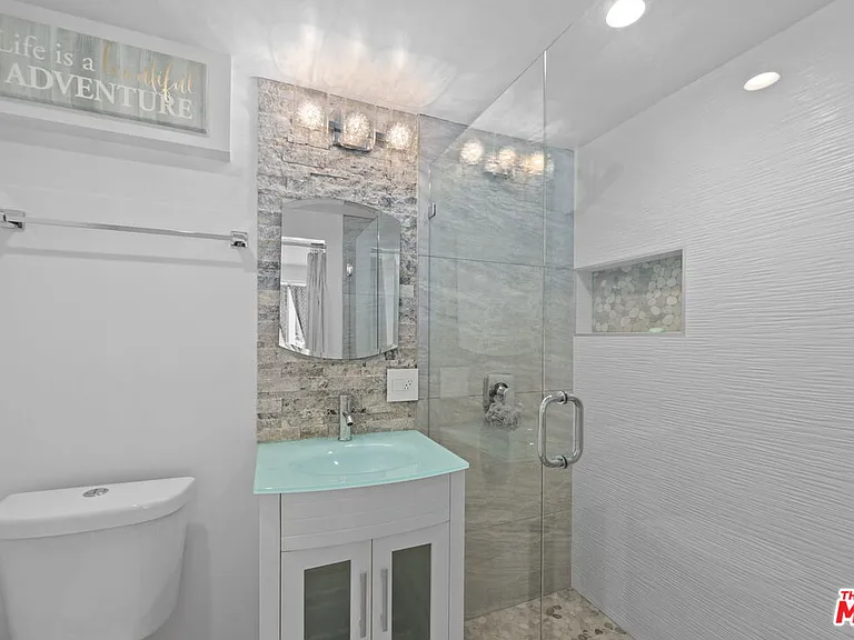 641 Walther Way — Photo 35