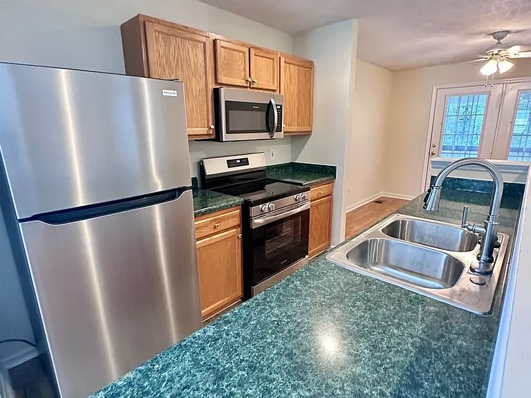 2157 Bransford Ave — Photo 10