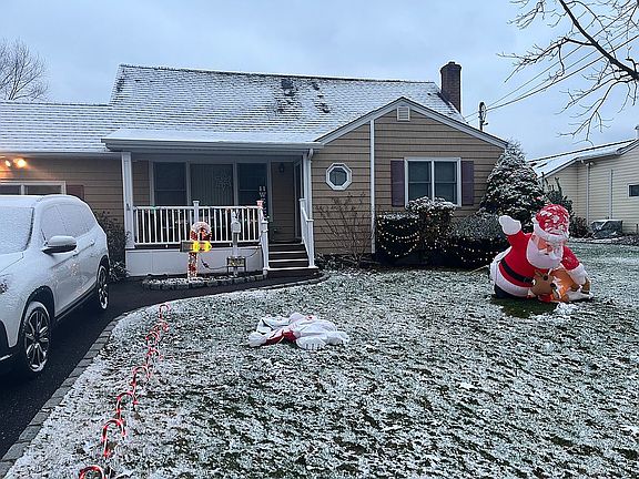 4th image of 707 Hyman Ave