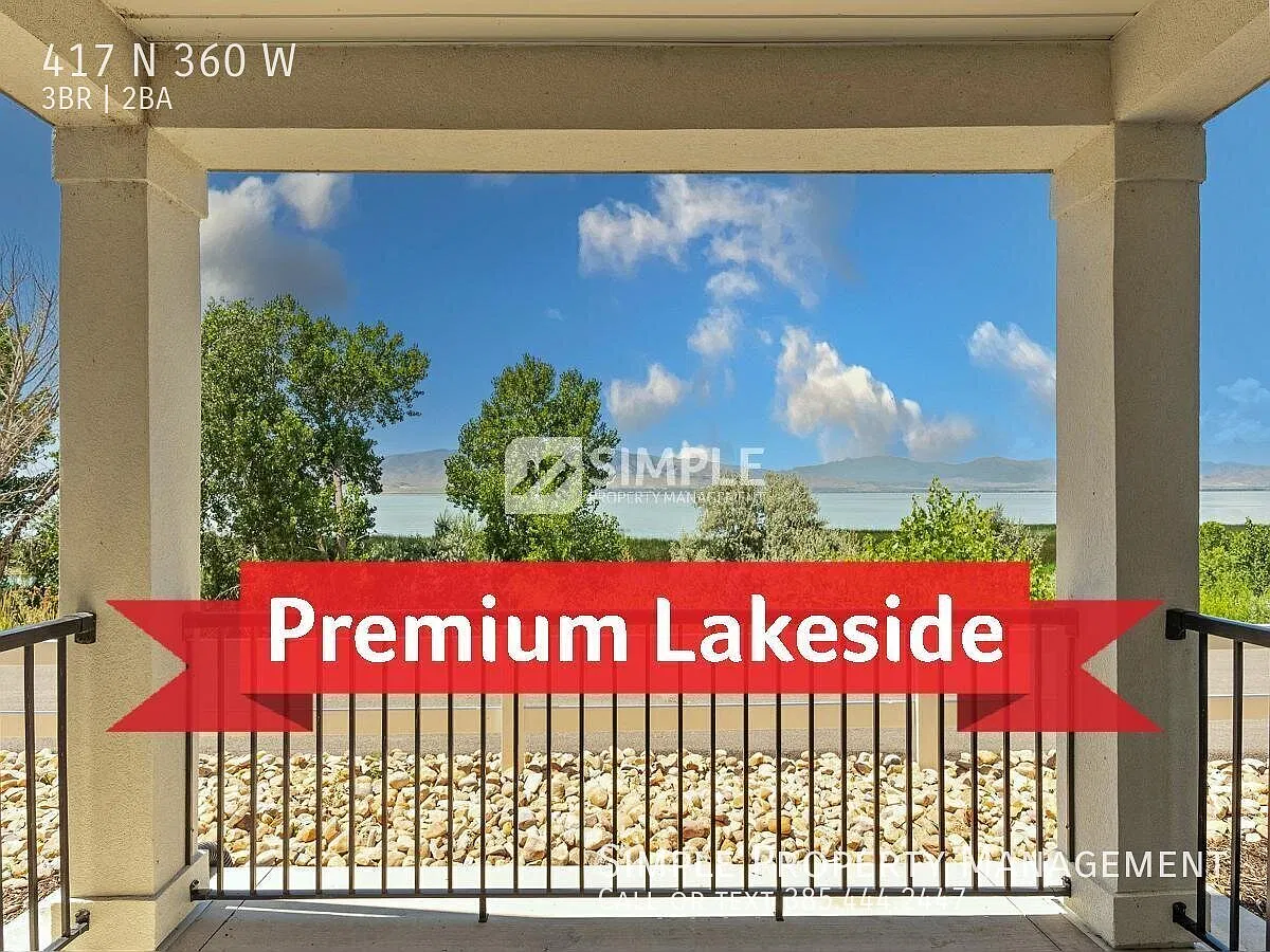 Premium Lakeside Living — Photo 1