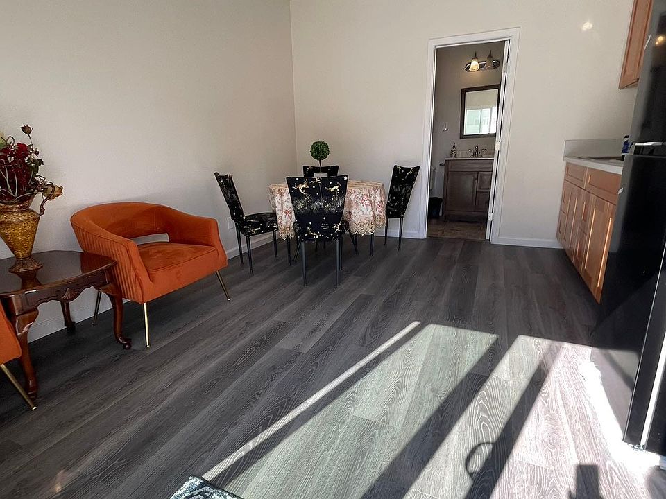 1st image of 7449 Elm Grove Ave #B
