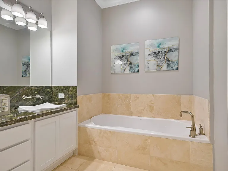 801 E Beach Dr #TW2704 — Photo 35
