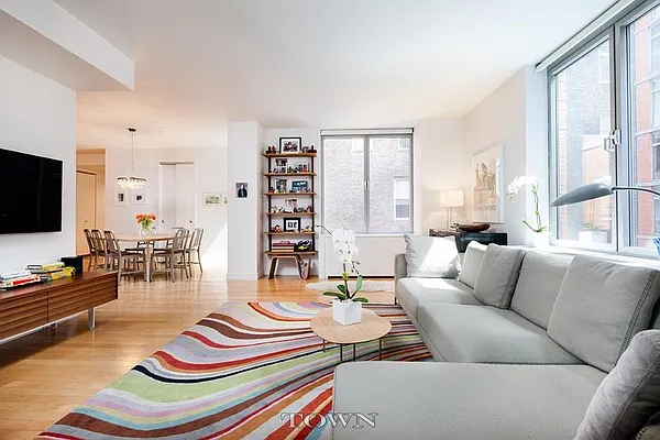 Sold by Town Residential | media 9