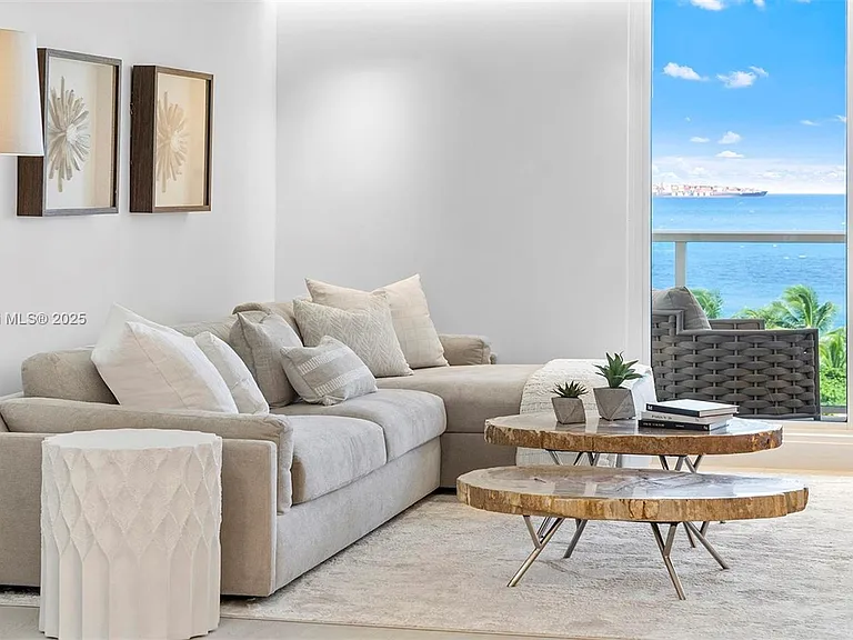 2301 Collins Ave #641 — Photo 7